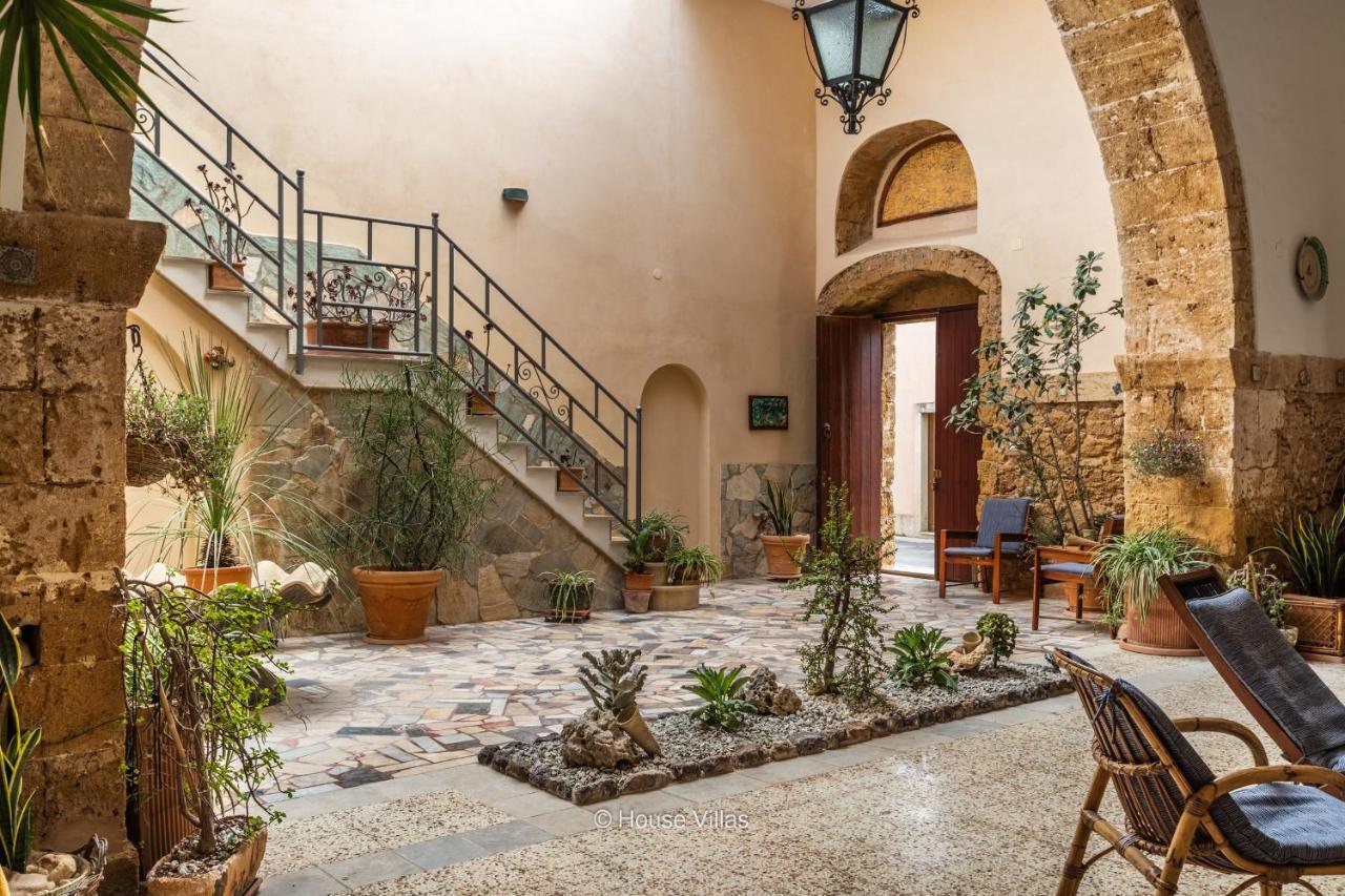 House&Villas - La Casa Delle Stelle Noto Exterior foto